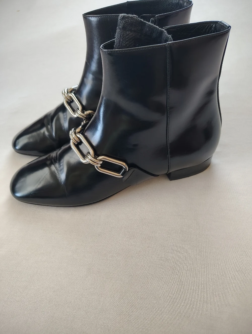 Michael Kors Black Patent Chain-Accent Ankle Boots. Size 37
